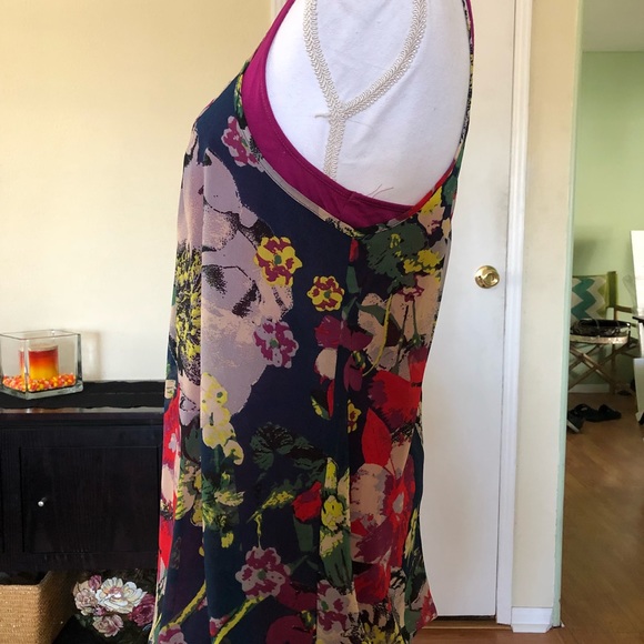 Flowered Top - Picture 2 of 3